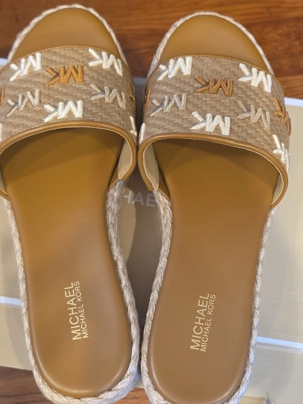 size 7.5 Michael kors sandals women’s